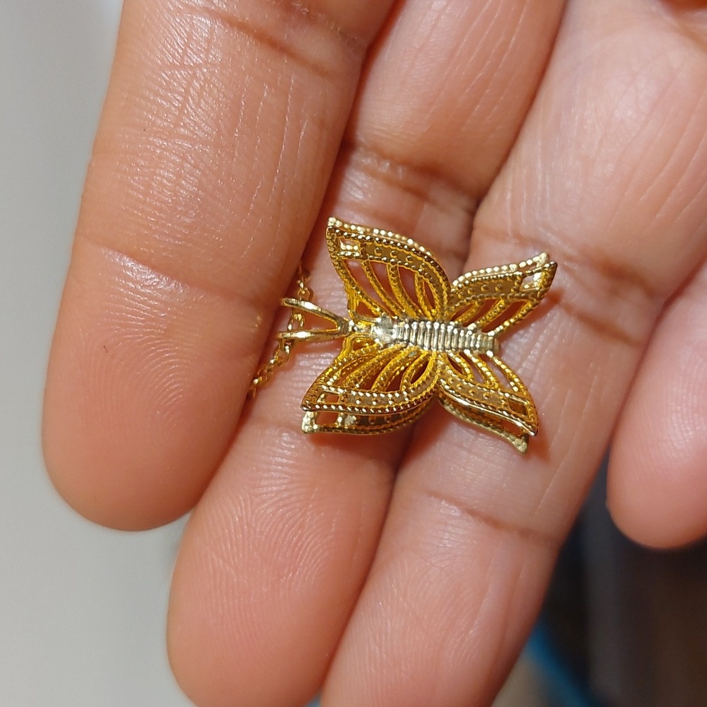 Dainty 3D Filigree Butterfly Pendant High Gloss Gold Tone Necklace - Picture 6 of 9